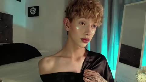 Snapshot of kyle__cooper chatting on December 15, 2:19 am Kyle Cooper online show from December 15, 2:19 am