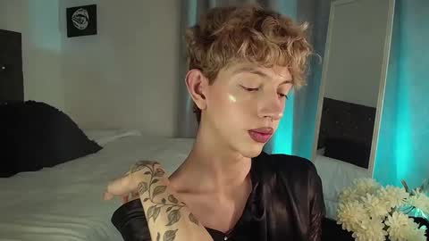 Snapshot of kyle__cooper chatting on December 21, 2:30 am Kyle Cooper online show from December 21, 2:30 am