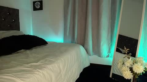 Snapshot of kyle__cooper chatting on December 30, 7:15 am Kyle Cooper online show from December 30, 7:15 am