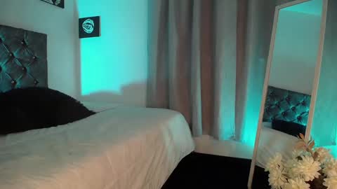 Snapshot of kyle__cooper chatting on January 10, 6:09 am Kyle Cooper online show from January 10, 6:09 am