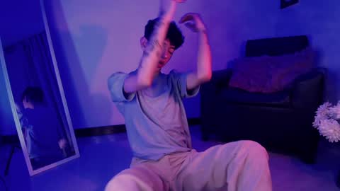 Snapshot of kyle__cooper chatting on January 18, 8:10 am Kyle Cooper online show from January 18, 8:10 am