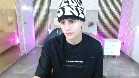 kyler_tay online show from June 22, 12:02 pm