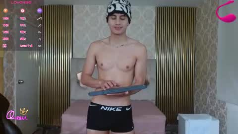 kyler_tay online show from June 27, 12:22 pm