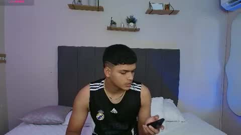 Kyliam online show from June 20, 7:38 pm
