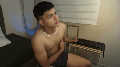 Kyliam online show from June 27, 7:52 pm