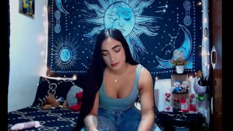 kylie online show from May 30, 7:55 pm