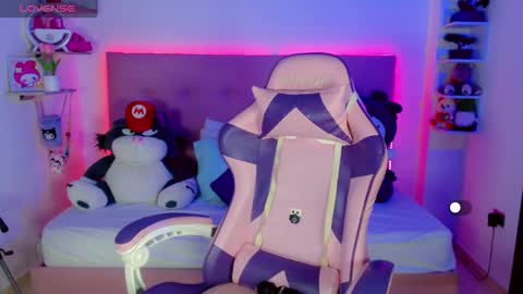 k ylie online show from March 3, 9:26 pm