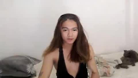 Snapshot of kylie_ish chatting on July 16, 7:47 am kylie_ish online show from July 16, 7:47 am