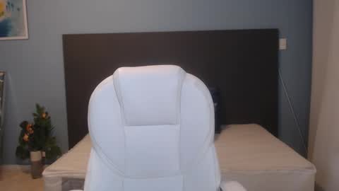 Kylie Reyes  online show from January 9, 7:40 pm