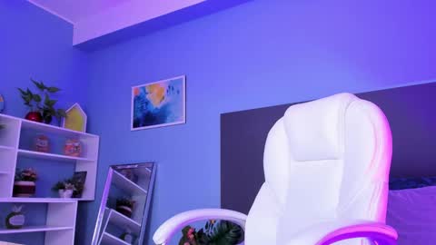 Kylie Reyes  online show from February 5, 1:15 am