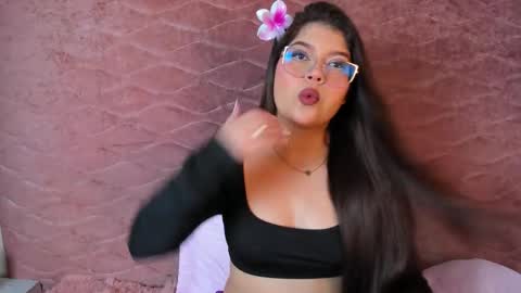 kylie_thompsonn online show from February 23, 11:51 am