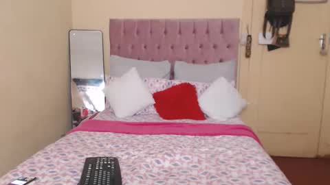 kyliebbc online show from November 29, 5:54 am