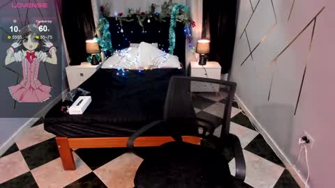 Snapshot of kyliejennerr_1 chatting on December 23, 11:57 am Kylie online show from December 23, 11:57 am