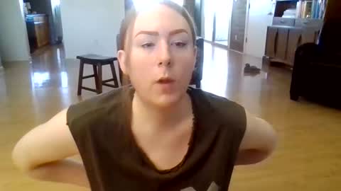 kylieredd online show from May 14, 9:10 pm
