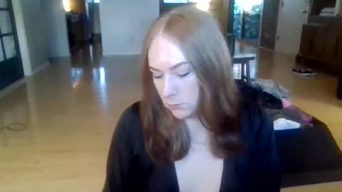 kylieredd online show from June 4, 2:28 am