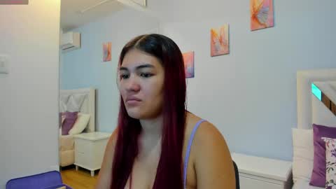 Kylie online show from May 25, 10:54 am