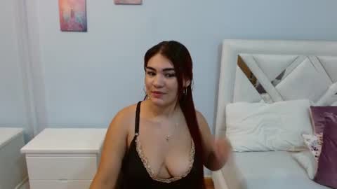 Kylie online show from June 20, 11:57 am