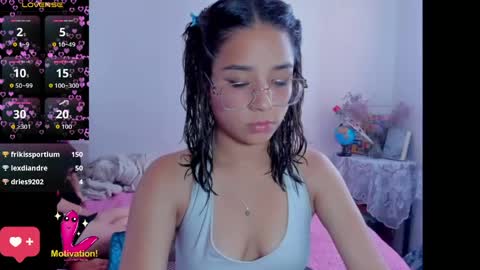 Snapshot of kyomi_beth chatting on May 9, 9:31 pm kyomi online show from May 9, 9:31 pm