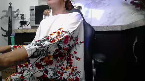 Kyra online show from February 3, 1:38 pm