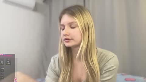 Amanda online show from March 22, 7:39 pm