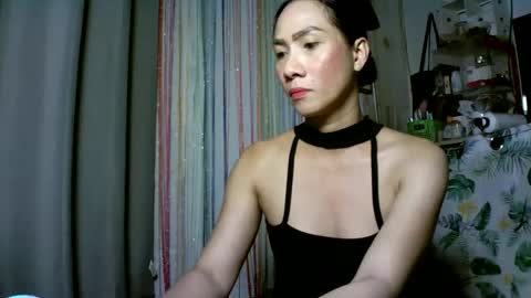 kyutshyne online show from February 8, 9:57 pm