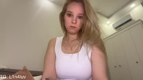 lina online show from April 28, 4:34 pm