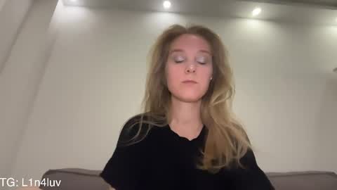 lina online show from May 25, 7:09 pm