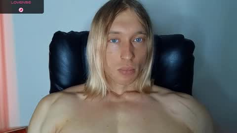 Snapshot of l_adonis_l chatting on May 21, 7:59 am Adonis online show from May 21, 7:59 am