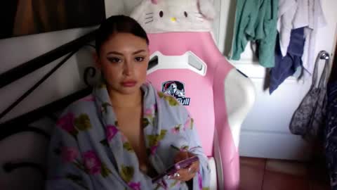 la_lechera_ online show from January 8, 5:48 pm