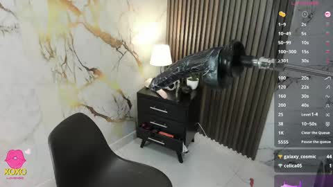 AMAZONA  online show from March 31, 8:42 pm