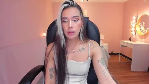 T A T I A N A online show from May 28, 11:40 am