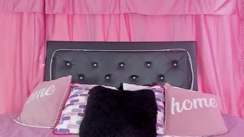 Snapshot of la_parce777 chatting on December 10, 1:00 pm Victoria online show from December 10, 1:00 pm