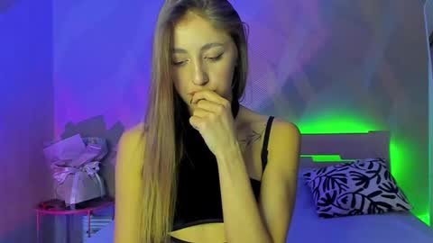 LaAngel online show from February 10, 4:25 pm