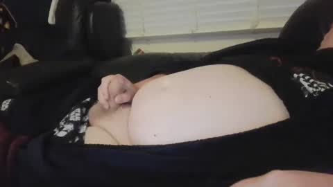 labialuv2suck online show from April 14, 7:09 pm