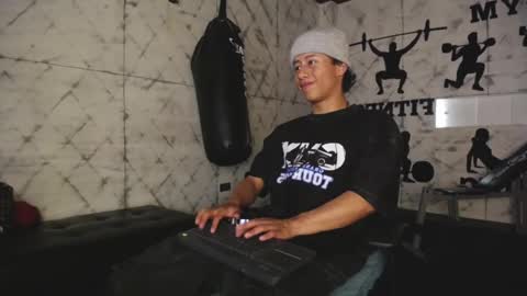 labrinthteasing online show from September 28, 8:36 pm