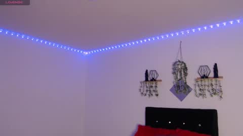 labrinthteasing online show from March 25, 12:33 pm