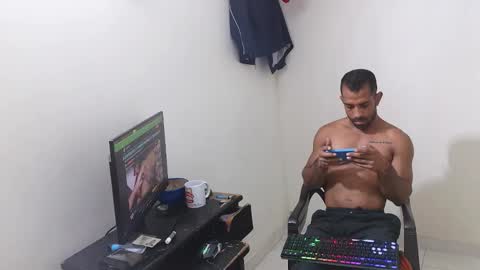 Snapshot of lacasadelosmunecosbq chatting on February 2, 1:15 am Bruno Smith online show from February 2, 1:15 am