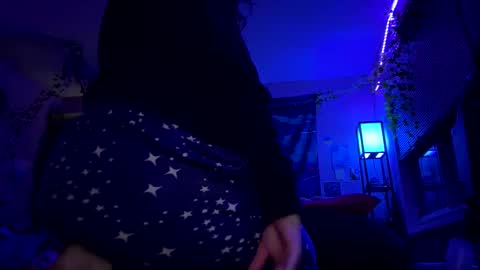 lacedinsin online show from May 20, 4:29 am