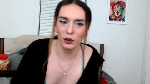 Lacey Phoenix online show from February 10, 2:30 am