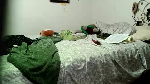 lacybell online show from February 11, 9:20 am