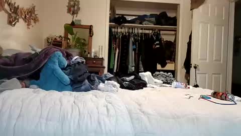 lacybell online show from October 10, 10:53 pm