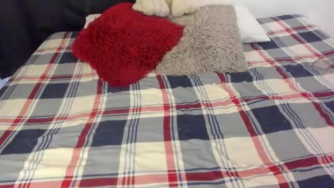 Akyra  online show from February 23, 4:37 pm