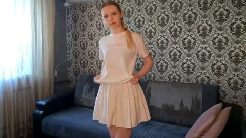 Snapshot of ladawnloser chatting on May 24, 12:04 am Lada online show from May 24, 12:04 am