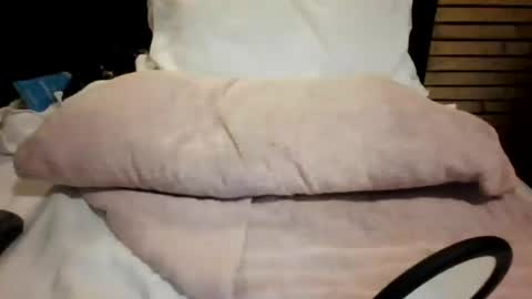 Snapshot of ladies_first83 chatting on July 20, 10:23 pm ladies_first83 online show from July 20, 10:23 pm