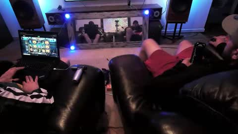 Hectic online show from October 30, 8:20 pm