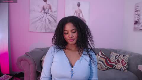 Snapshot of lady_danbury chatting on January 4, 11:59 pm Karla - Instagram   lady karla1 online show from January 4, 11:59 pm