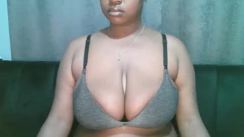 lady_dearra online show from March 25, 2:50 am