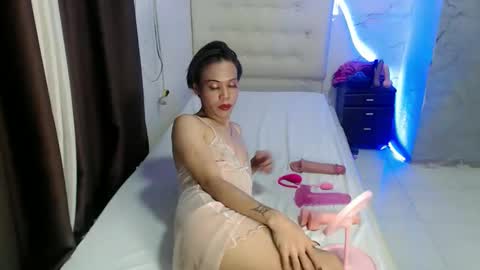 Snapshot of lady_finger69 chatting on February 9, 8:40 am Mich Relator online show from February 9, 8:40 am