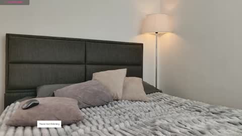    700  1300 -5 online show from April 15, 12:45 pm