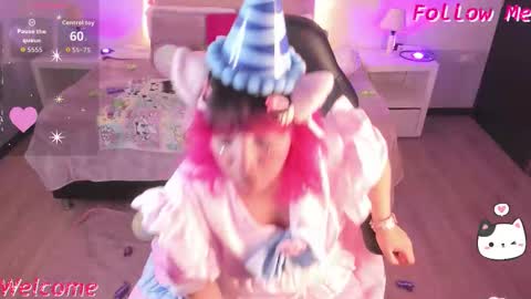 Lady  online show from October 26, 6:58 pm